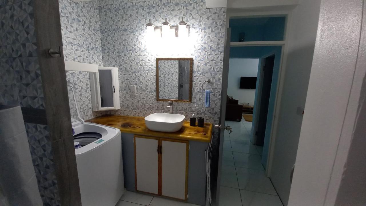Апартаменты Cozy Vacation Retreat With Free Parking Розо Экстерьер фото