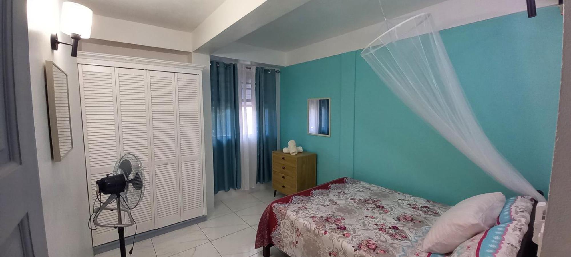 Апартаменты Cozy Vacation Retreat With Free Parking Розо Номер фото